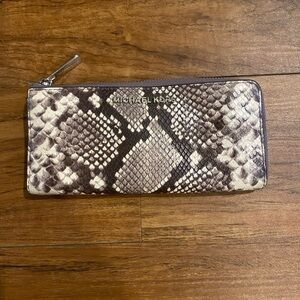 Michael Kors wallet
